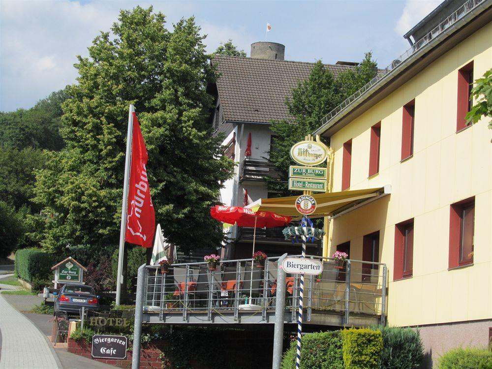 Hotel Zur Burg Nuerburg Exterior photo